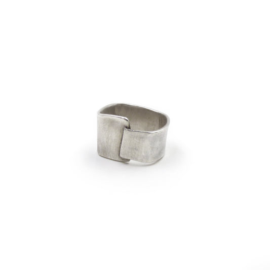 Overlap Ring: Sterling Silver